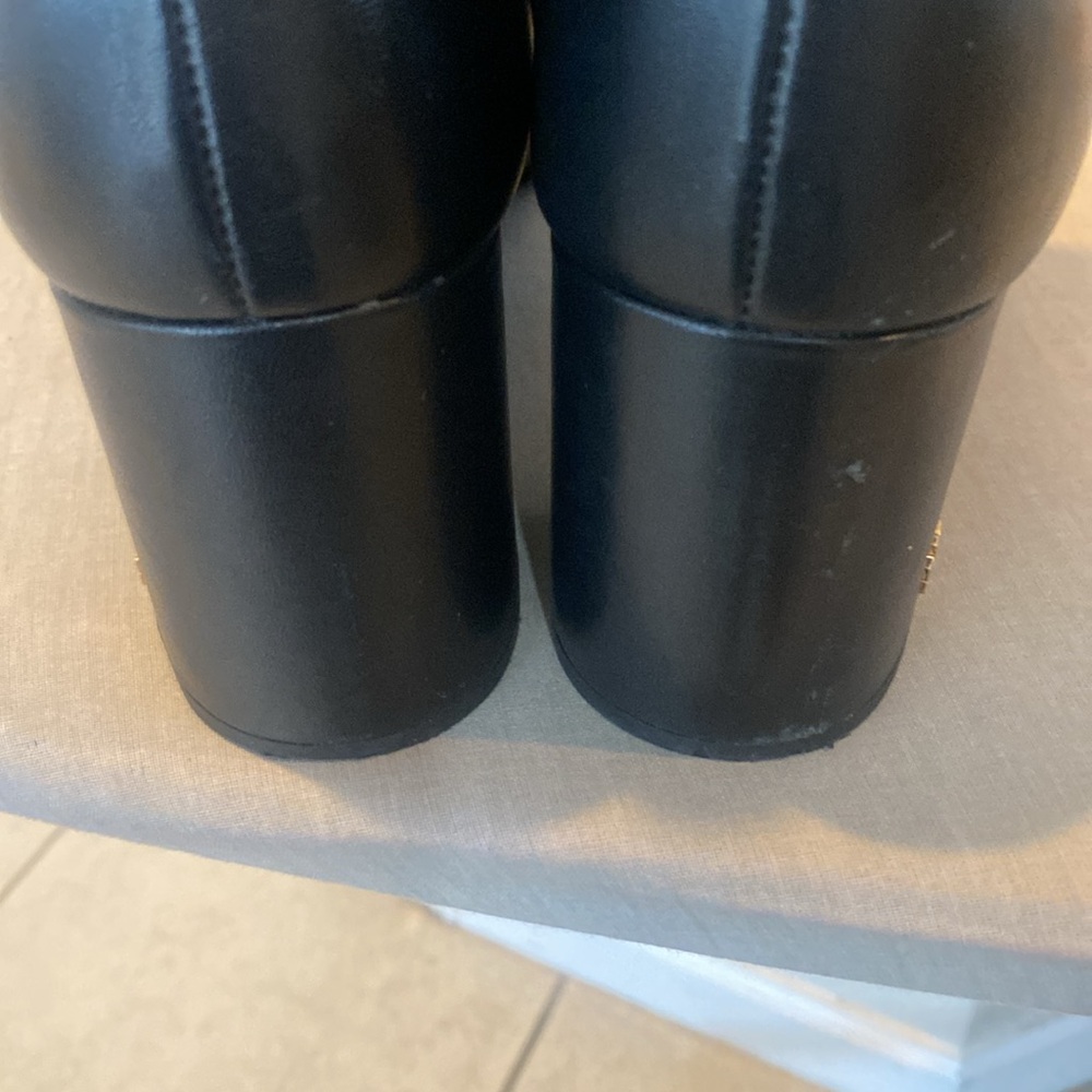 TORY BURCH BROOKE LEATHER ANKLE BOOTS - Picture 11 of 14